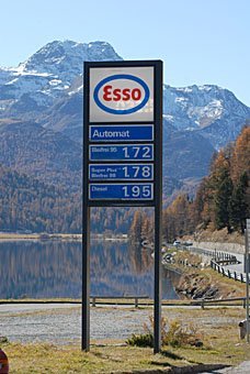 Esso-Tankstelle am Silvaplanersee