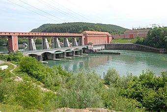 Flusskraftwerk Eglisau