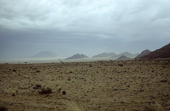 Namibwüste im Regen Aus-Lüderitz, Namibia  